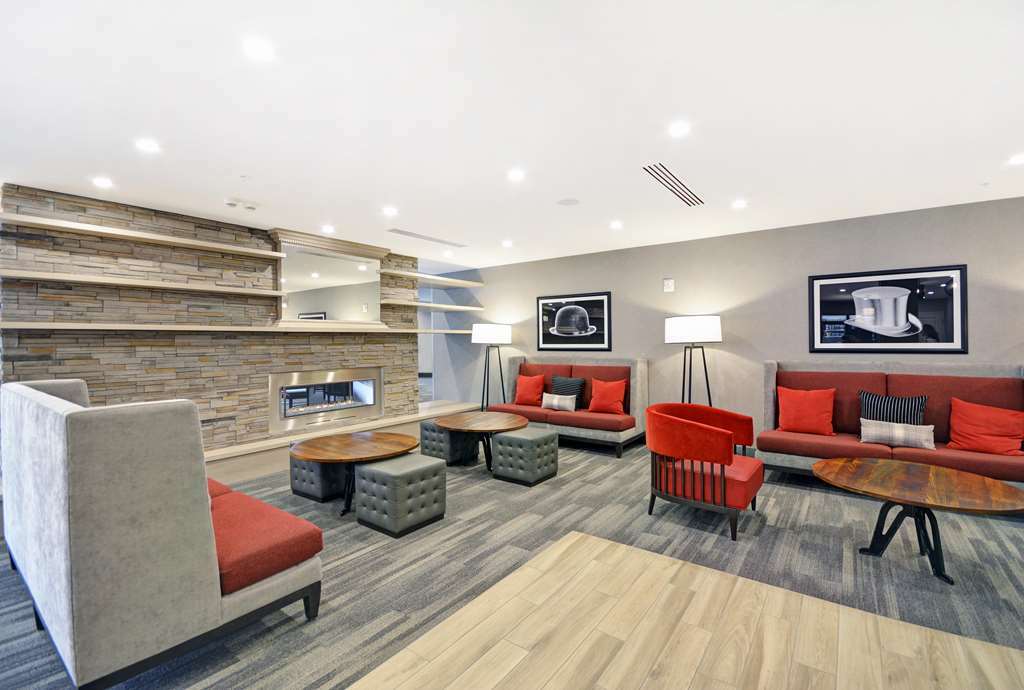 Hampton Inn & Suites Asheville Biltmore Area Interior photo